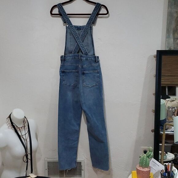 H&M Jean Overalls   - Picture 5 of 11